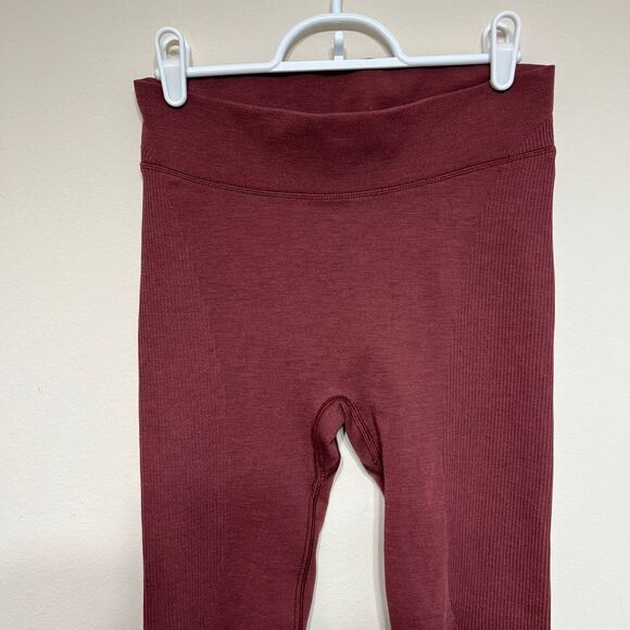Lululemon Keep The Heat Leggings Base Layer Wool Blend Medium Mulled Wine - Picture 3 of 12